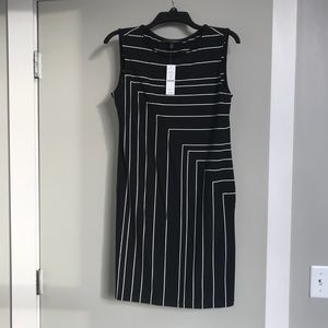 Brand new classic & geometric B&W dress!